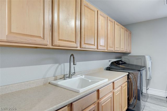 2391 Rainswept Avenue, Henderson, NV 89052