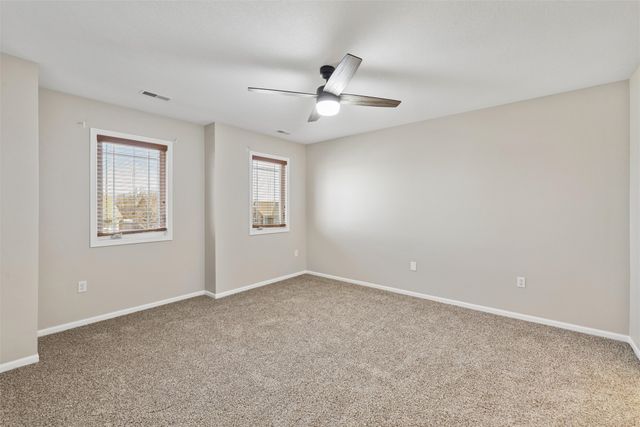 5928 NW 50th Street, Johnston, IA 50131