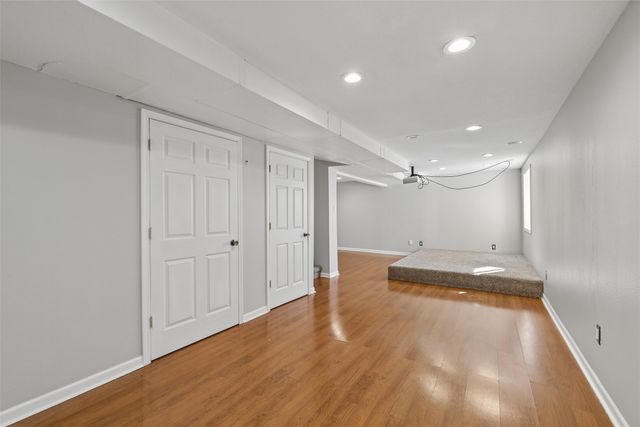 5928 NW 50th Street, Johnston, IA 50131