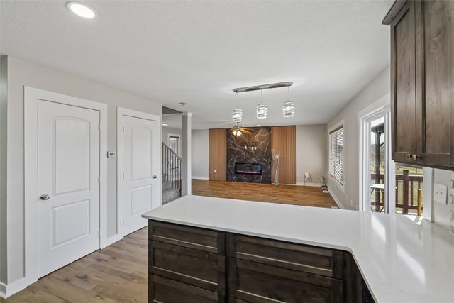 5928 NW 50th Street, Johnston, IA 50131