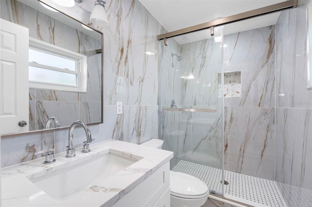 624 ORANGE STREET, Palm Harbor, FL 34683