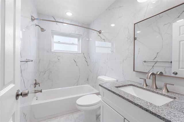 624 ORANGE STREET, Palm Harbor, FL 34683