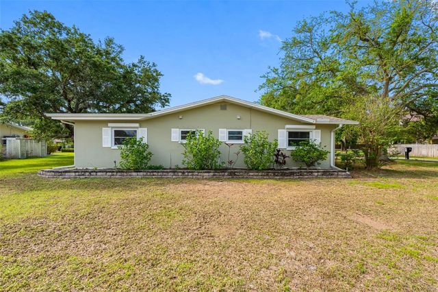 624 ORANGE STREET, Palm Harbor, FL 34683