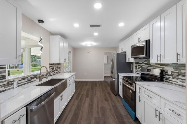 624 ORANGE STREET, Palm Harbor, FL 34683