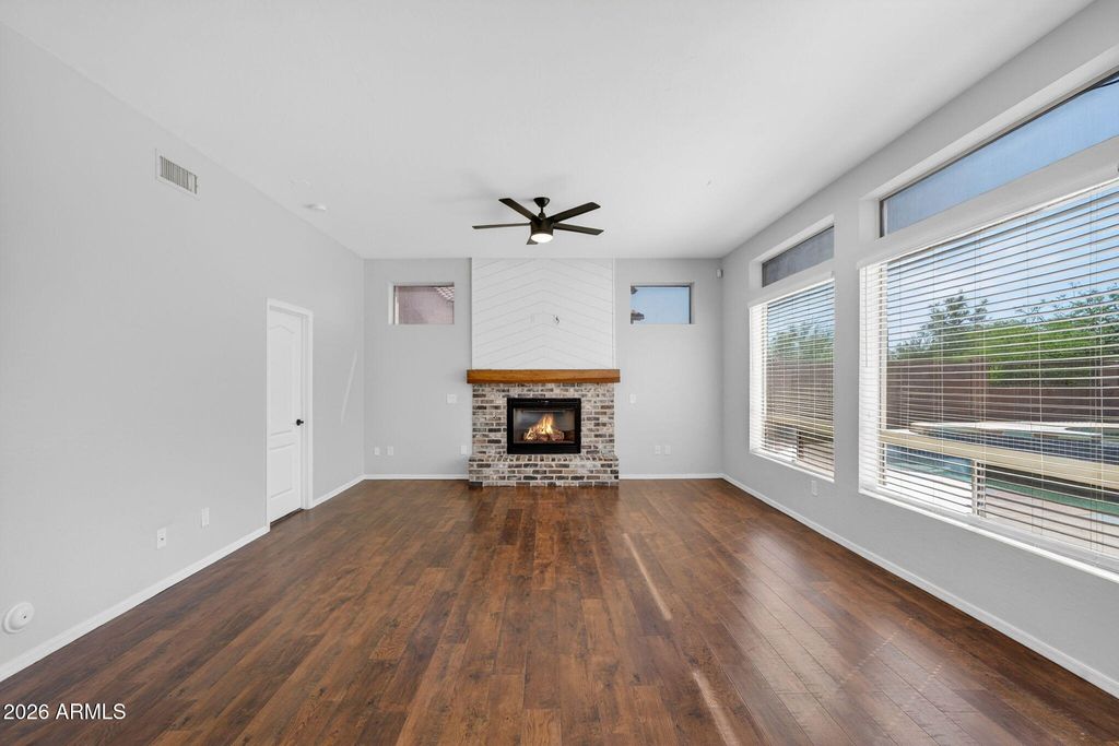 3658 N BARRON --, Mesa, AZ 85207 — photo 3