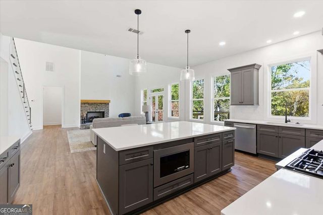 28 Bridgestone Way SE, Cartersville, GA 30120