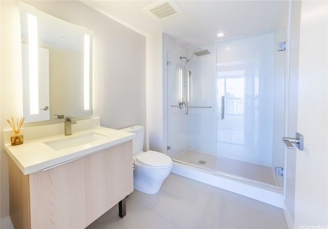 888 Kapiolani Boulevard 3808, Honolulu, HI 96813