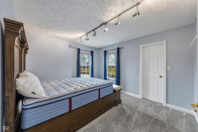 11223 Fonthill Drive, Indianapolis, IN 46236