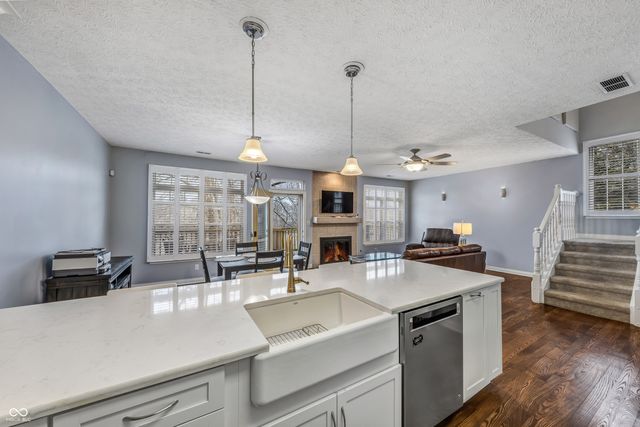 11223 Fonthill Drive, Indianapolis, IN 46236