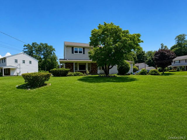 10 Tioken Road, Spring Valley, NY 10977