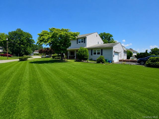 10 Tioken Road, Spring Valley, NY 10977
