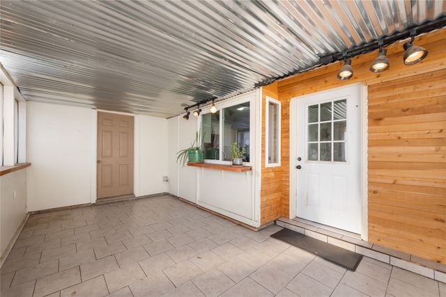 1250 Valencia Lane, Lewisville, TX 75067