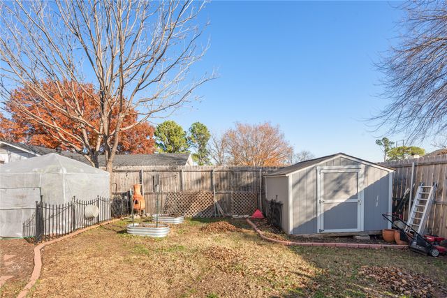 1250 Valencia Lane, Lewisville, TX 75067