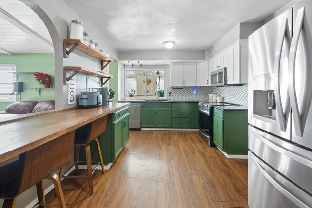 1250 Valencia Lane, Lewisville, TX 75067