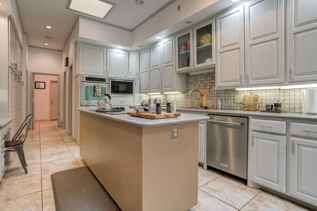 4528 7th Street, Lubbock, TX 79416