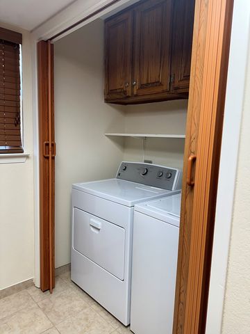 1900B West Lane, Kerrville, TX 78028