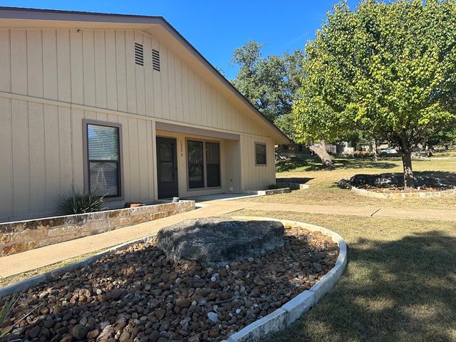 1900B West Lane, Kerrville, TX 78028