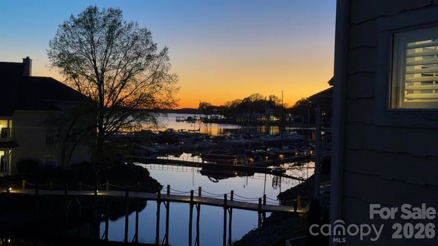 18009 Kings Point Drive F, Cornelius, NC 28031