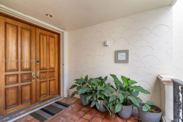 2124 Fisher Island Drive 2124, Miami Beach, FL 33109