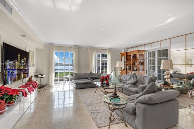 2124 Fisher Island Drive 2124, Miami Beach, FL 33109