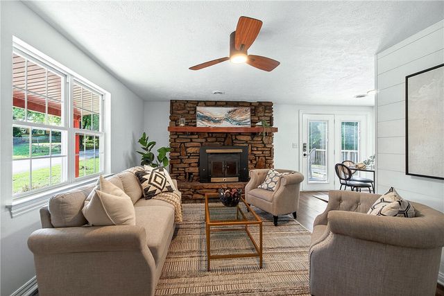 12917 Recreation Drive, Lowell, AR 72745