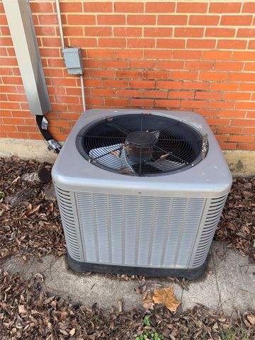 504 Hill Street, Aubrey, TX 76227