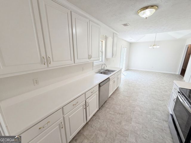 178 April Lane, Jefferson, GA 30549