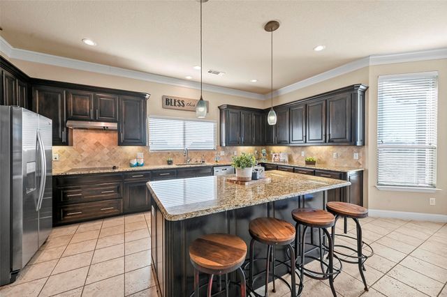 329 Montana Court, New Fairview, TX 76078