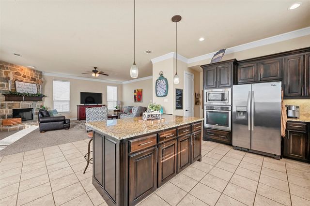 329 Montana Court, New Fairview, TX 76078