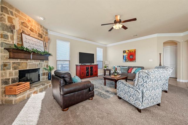 329 Montana Court, New Fairview, TX 76078