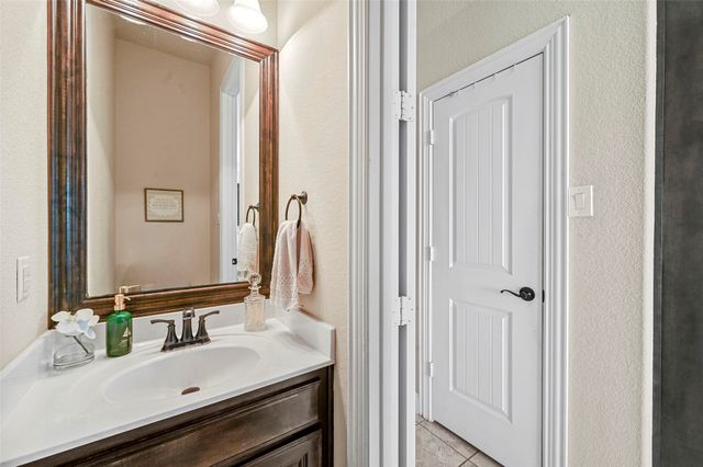 329 Montana Court, New Fairview, TX 76078