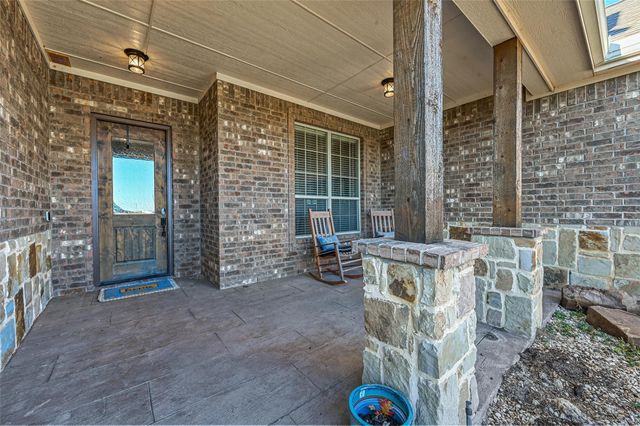 329 Montana Court, New Fairview, TX 76078