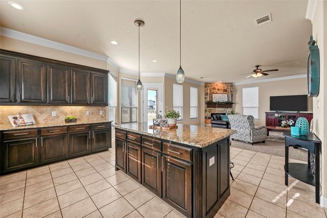 329 Montana Court, New Fairview, TX 76078