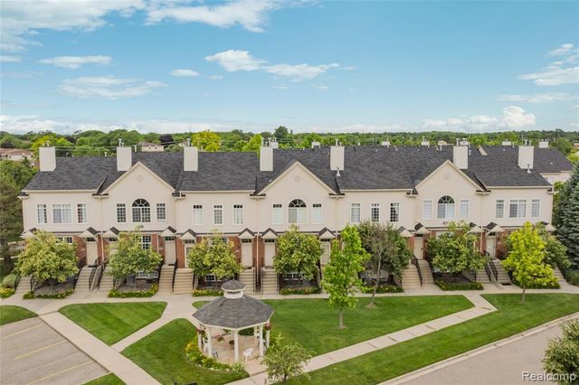 30695 Ardmore Court, Novi, MI 48377
