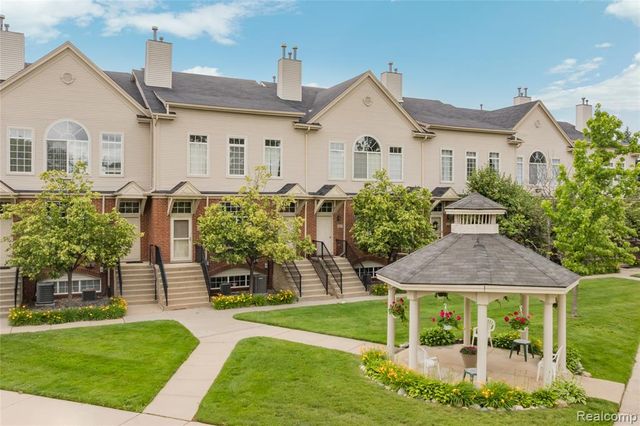 30695 Ardmore Court, Novi, MI 48377