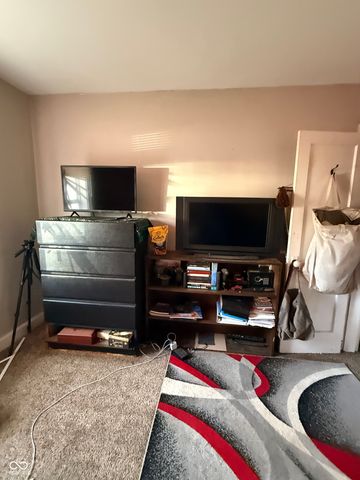 2034 Southeastern Avenue, Indianapolis, IN 46201