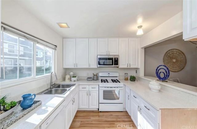 59 Fox Hollow 36, Irvine, CA 92614