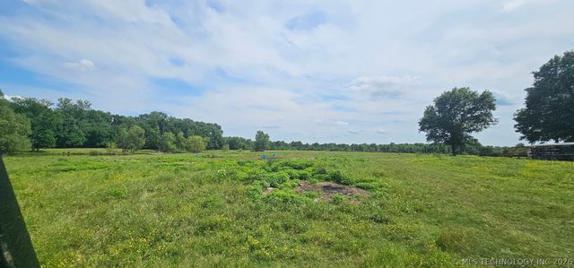 37967 E 221st Street, Porter, OK 74454
