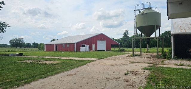 37967 E 221st Street, Porter, OK 74454