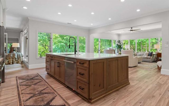 220 Wake Robin, Big Canoe, GA 30143