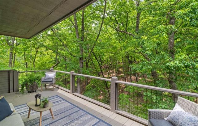 220 Wake Robin, Big Canoe, GA 30143