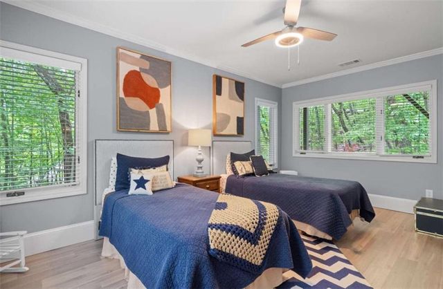 220 Wake Robin, Big Canoe, GA 30143