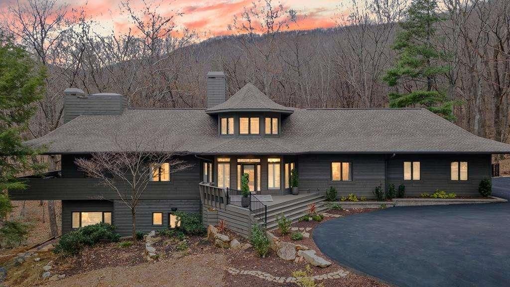 220 Wake Robin, Big Canoe, GA 30143