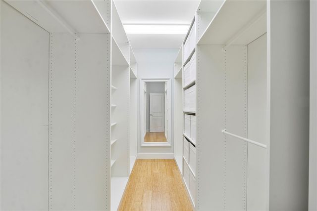 825 NE 17th Way, Fort Lauderdale, FL 33304