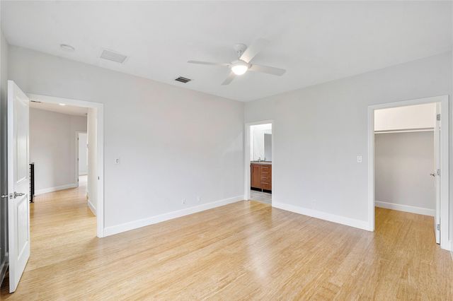825 NE 17th Way, Fort Lauderdale, FL 33304