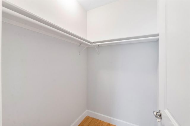 825 NE 17th Way, Fort Lauderdale, FL 33304
