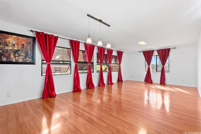 95-349 Kuahelani Avenue B-2, Mililani, HI 96789