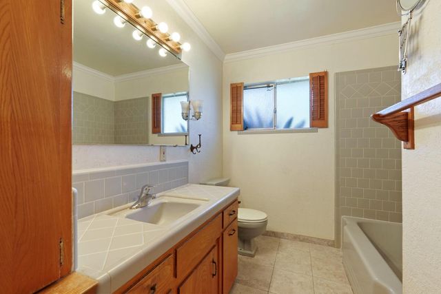 2489 N Beecher Rd, Stockton, CA 95215