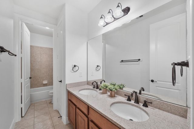 33 Combwell Garden, Missouri City, TX 77459