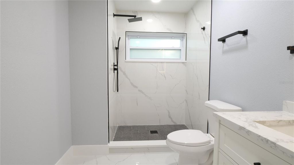 Image 16 of property listing at 1007 NW 82ND STREET, Bradenton, FL 34209